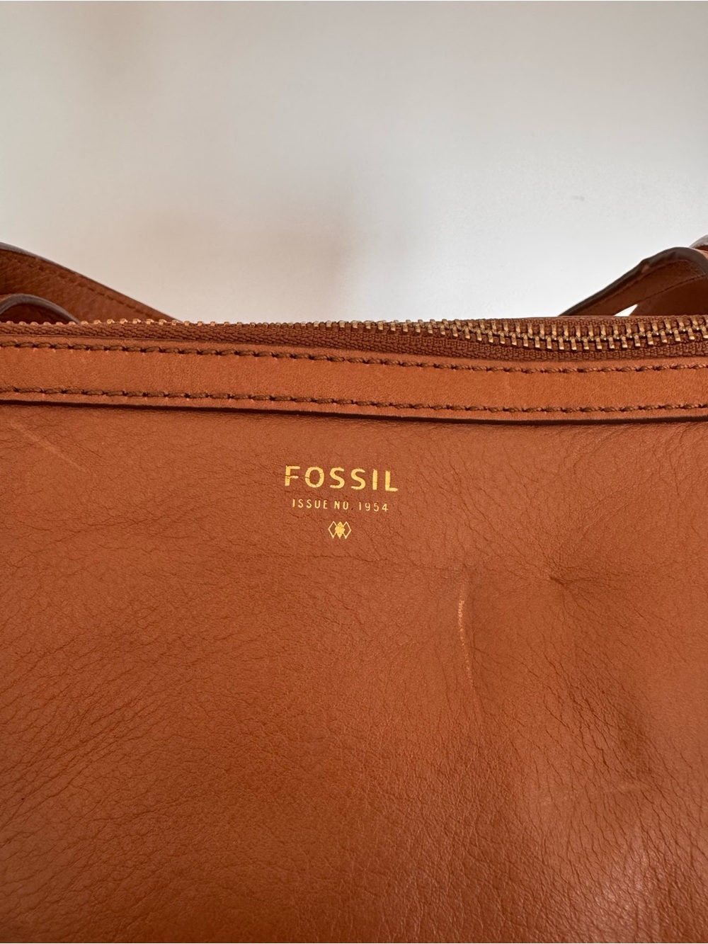 Fossil Leather Shoulder Bag in Cognac Brown with Gold Logo
